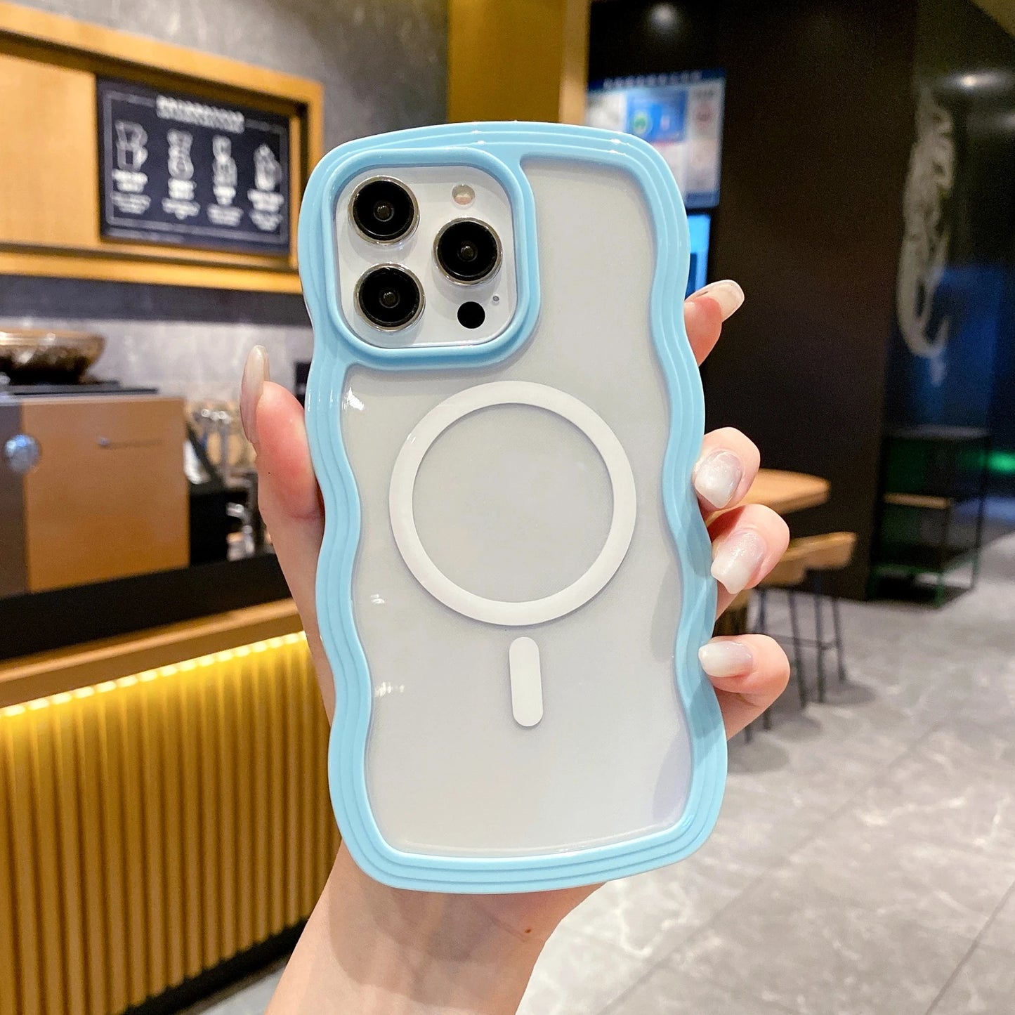 MagPocket™ MagSafe Wavy Phone Case